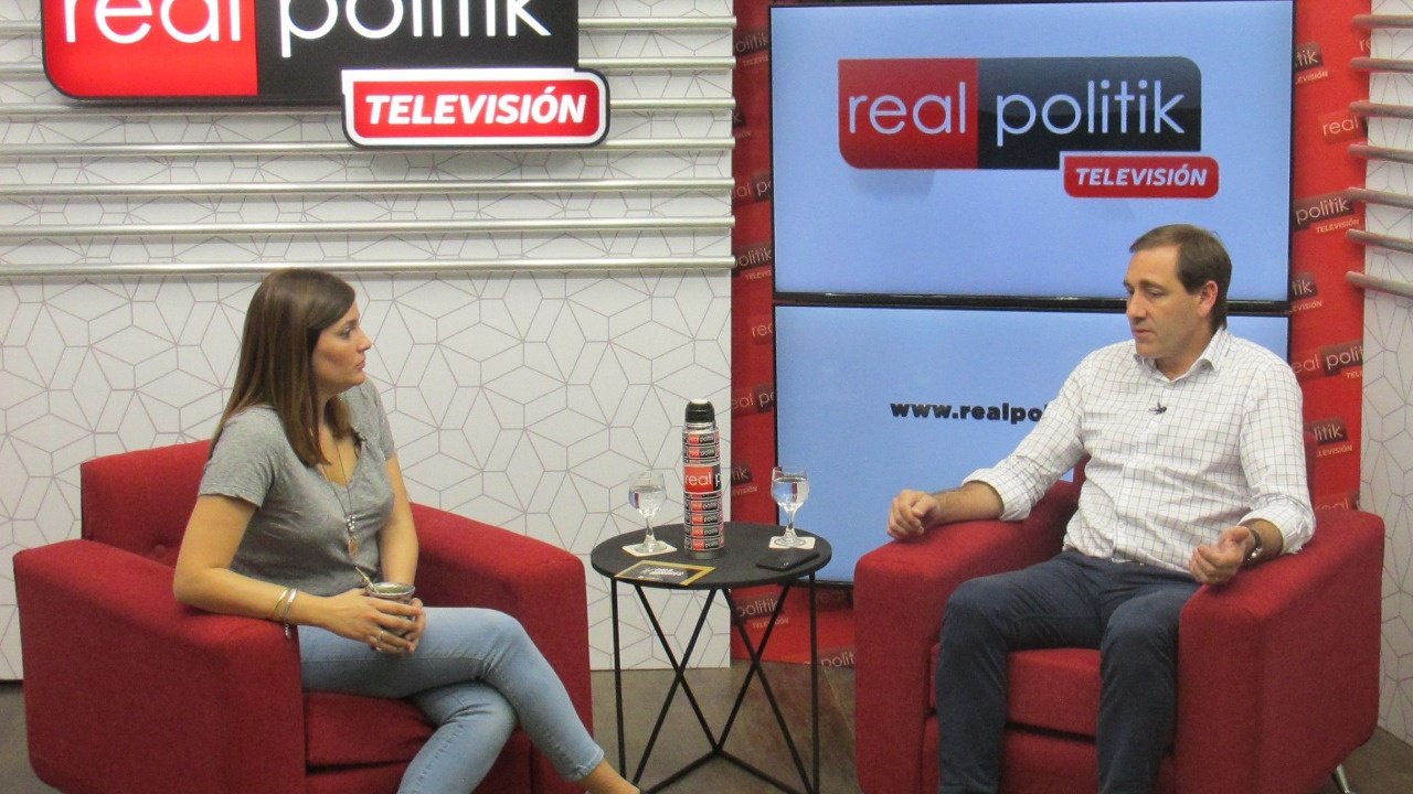 Julio Garro: "Jamás pondría como funcionario a Esteche o premiaría a Maduro"