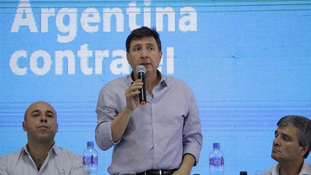 Primera entrega de la Tarjeta Alimentaria en la provincia