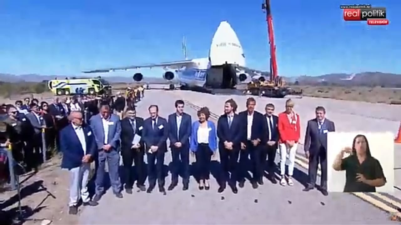 Embarque del satélite argentino Saocom 1B: Santiago Cafiero presencia el operativo