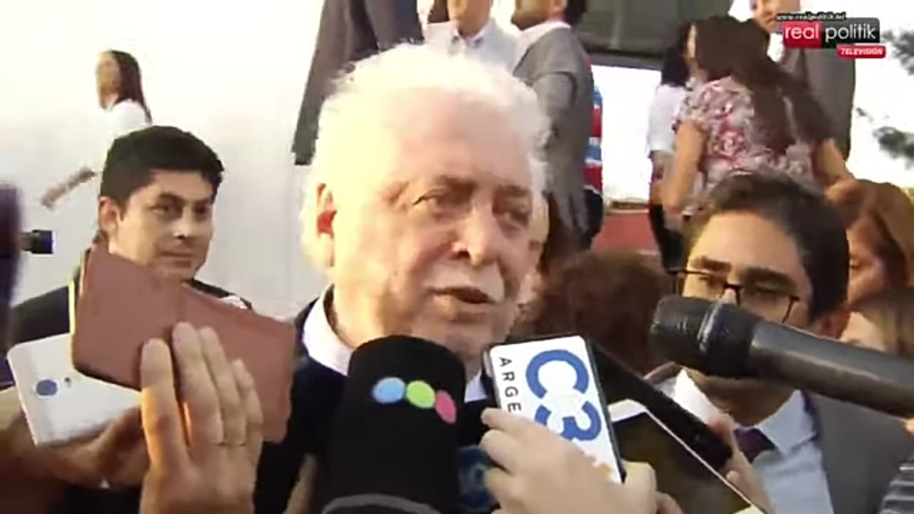 Ginés González García habló sobre los riesgos del dengue y el coronavirus en la región