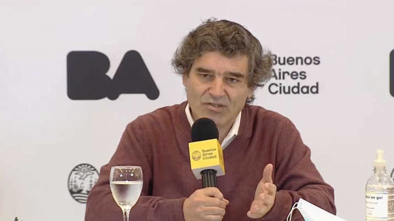 CABA: Fernán Quirós afirmó que "no se ve un ascenso progresivo en la ocupación de camas"
