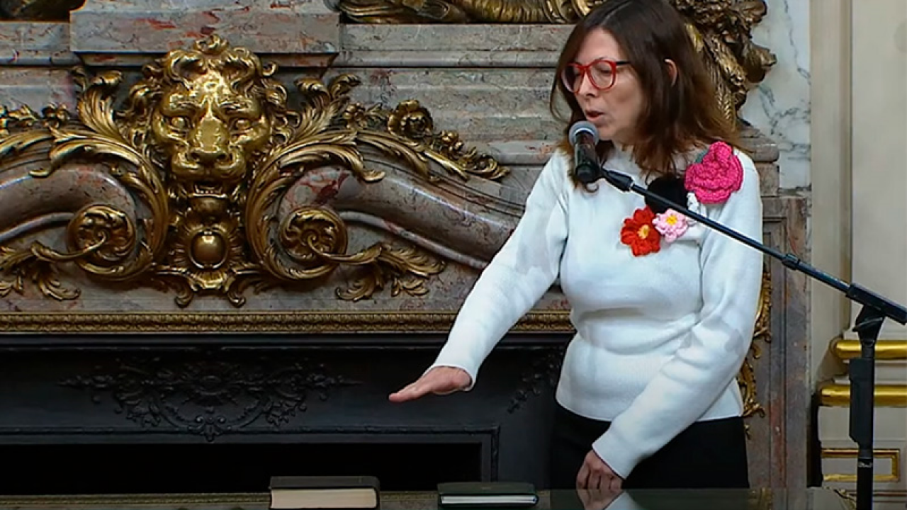 Batakis asumió su cargo como ministra de Economía: "Creo en el equilibrio fiscal"